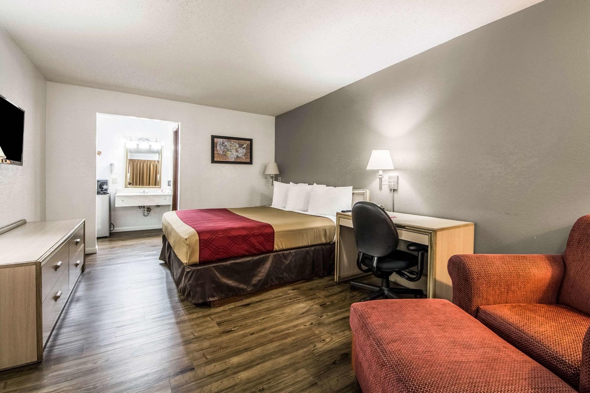 Econo Lodge Airport I-35 North Farmers Branch Eksteriør billede